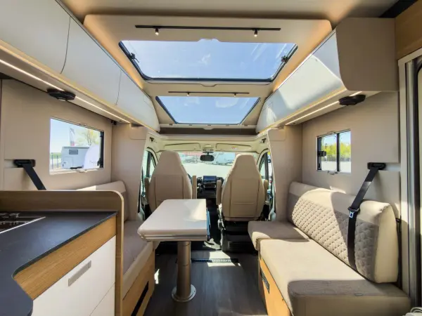 Adria Coral Plus 670 DL - fotografie 3