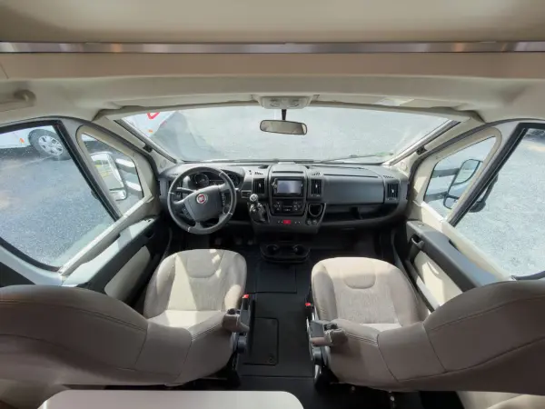 Adria Coral XL Axess 670 SP - fotografie 5
