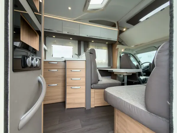 Adria Coral XL Axess 670 SP - fotografie 6