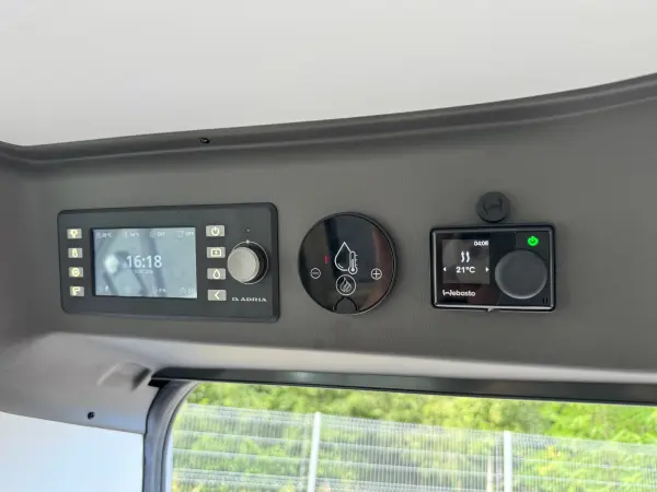 Adria TWIN SPORTS 640 SGX - fotografie 18