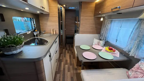 Weinsberg CaraOne 550 QDK – Klimatyzacja, Mover, Bagażnik rowerowy, Zamek - fotografie 7