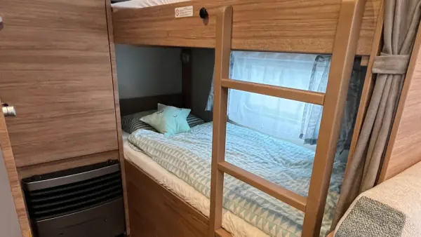 Weinsberg CaraOne 550 QDK – Klimatyzacja, Mover, Bagażnik rowerowy, Zamek - fotografie 10