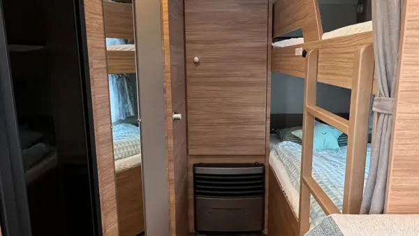 Weinsberg CaraOne 550 QDK – Klimatyzacja, Mover, Bagażnik rowerowy, Zamek - fotografie 11