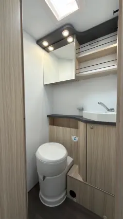 Adria Sun Living A75 SL - fotografie 14