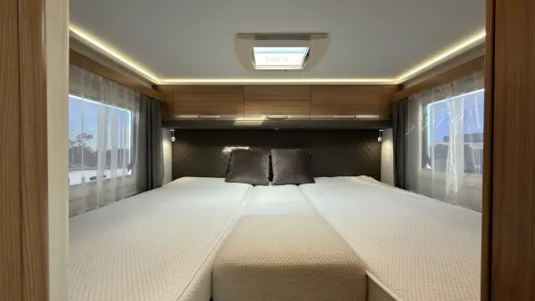 Adria Coral XL Axess 670 SL - fotografie 15