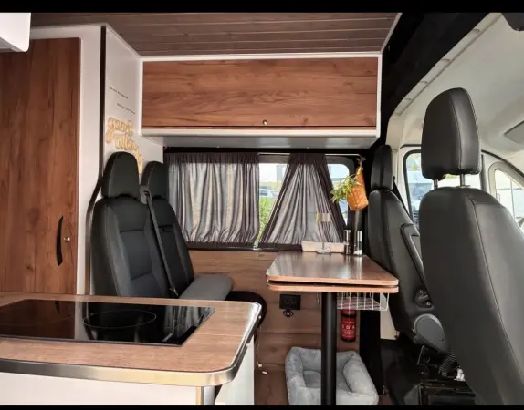 Campervan Peugeot Boxer - fotografie 5