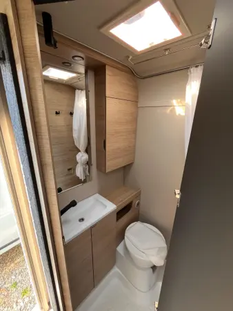 Weinsberg CaraOne 390 QD - fotografie 13