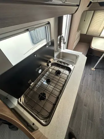 Tabbert Cazadora 460 E - fotografie 13