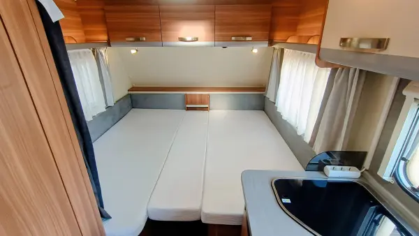 Weinsberg CaraOne W51 – mover, przedsionek, łóżka pojedyncze - fotografie 7
