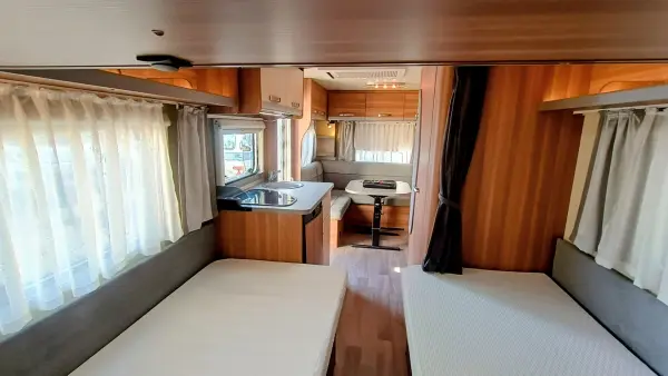 Weinsberg CaraOne W51 – mover, przedsionek, łóżka pojedyncze - fotografie 12