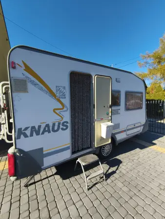 Knaus Südwind ZIMOWA • DMC 900 kg (na kat. B) - fotografie 16