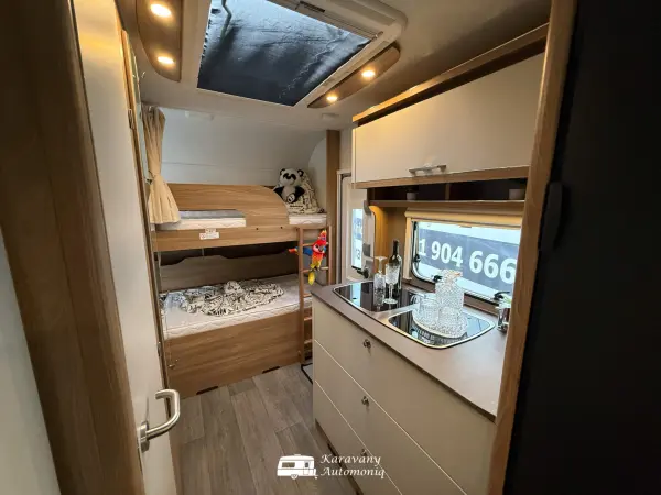 Bürstner Premio Plus 440 TK - 6 miejsc do spania - fotografie 13